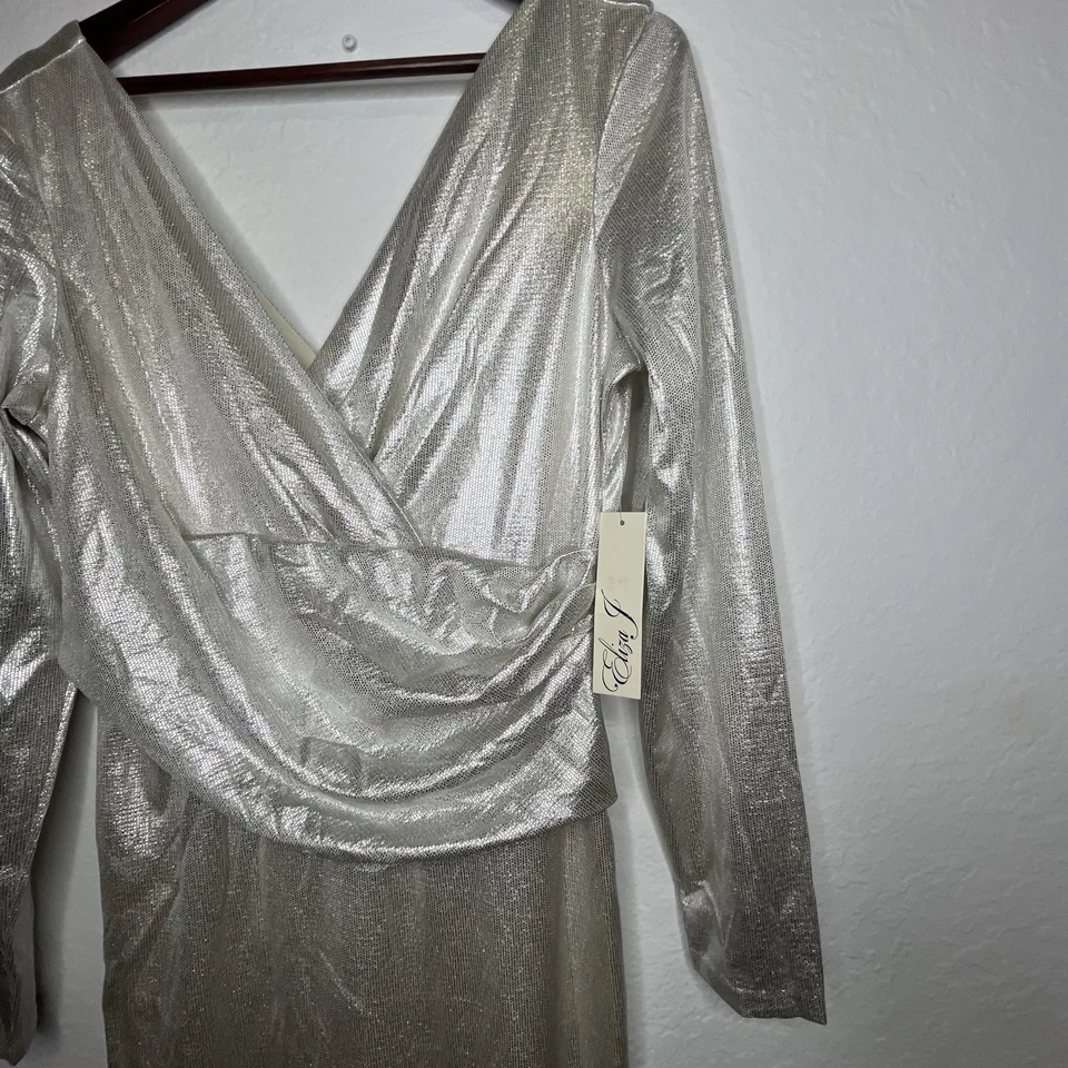 Nuevo con etiquetas Vestido Eliza J Metálico Plateado Imitación Envolvente Talla 14 Nuevo Estado Fiesta Foto 3 de 4