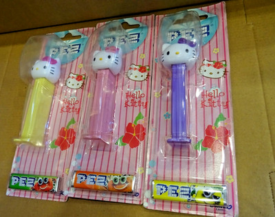 HELLO KITTY - 3 x Pez Spender Bonbons 2011 - (Süßigkeiten nicht zum Verzehr)