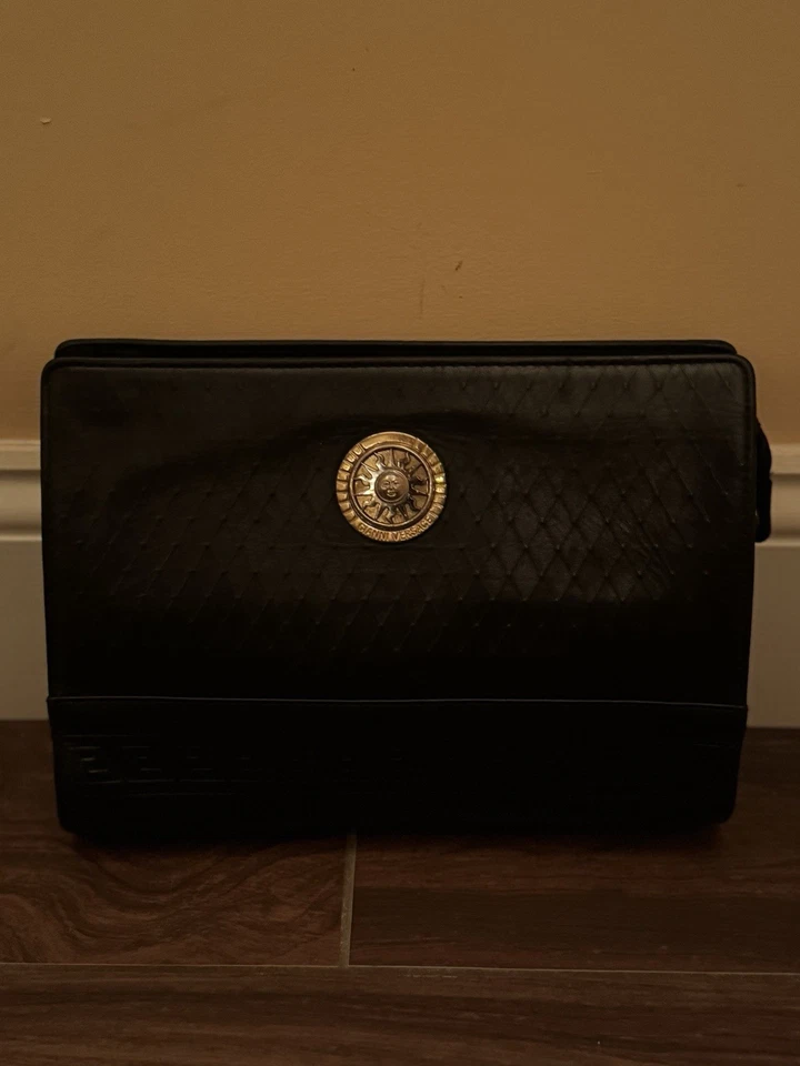 Rare Vintage Medusa VERSACE Sunburst Quilted Leather Large Clutch Bag Black COA - Image 2 of 4
