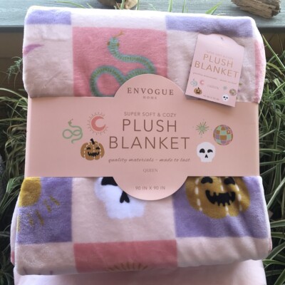 VIRAL  Envogue Mystical Pastel  Halloween Plush Blanket Throw NWT