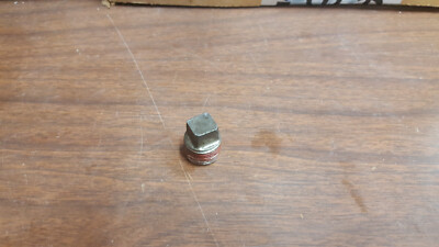 Briggs and Stratton OHV Engine Model 31R977 Oil Drain Plug 690946