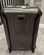 NEW TUMI Vapor International 30” Large Hard Luggage 98412-1344 $875