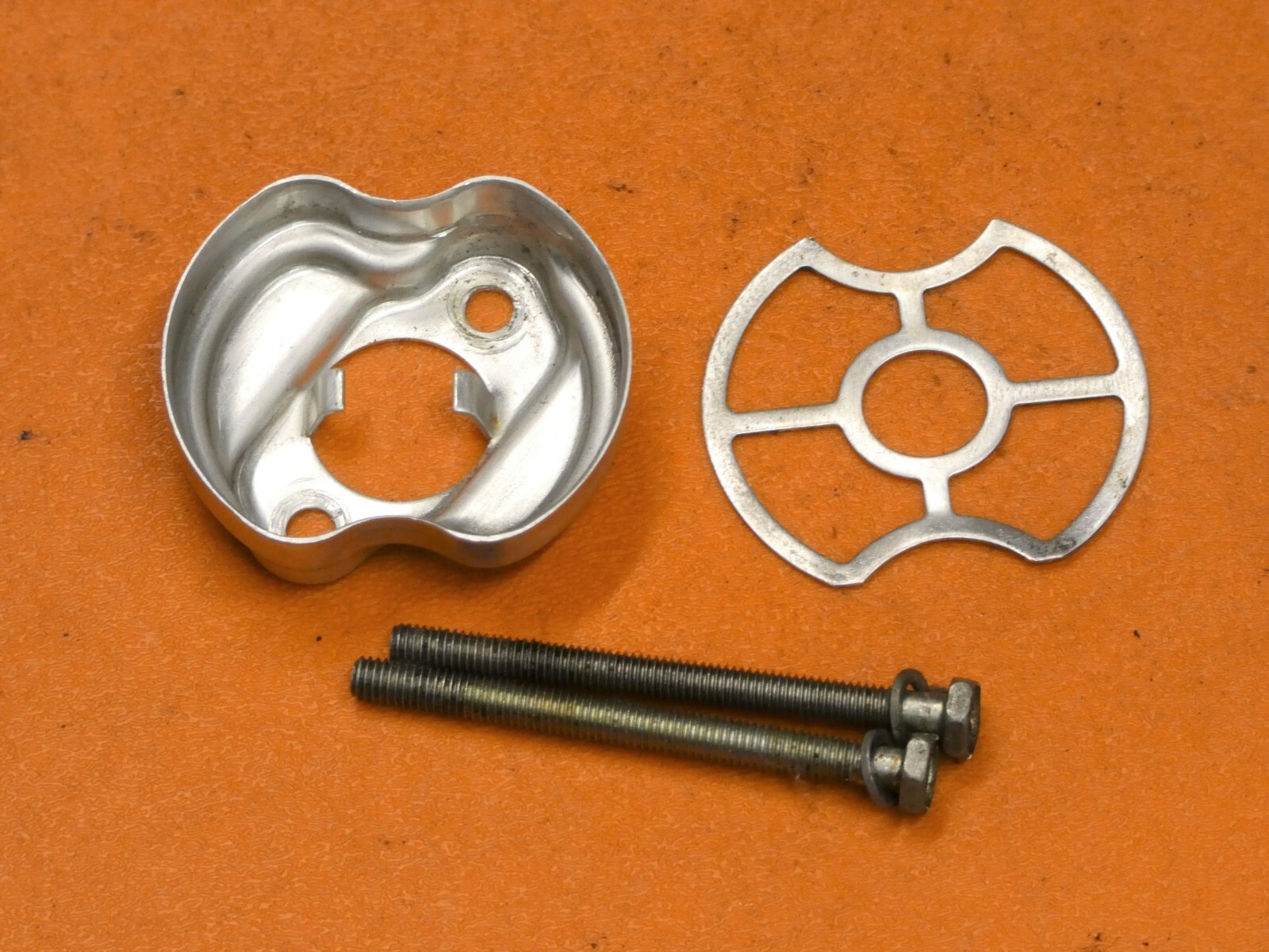 Homelite Super 2 XL XL2 Air Filter Cup Housing Retainer Carburetor