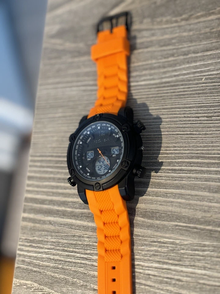 Reloj cronógrafo de cuarzo Ana-Digi de gran tamaño Rocawear para hombre - usado Foto 3 de 4