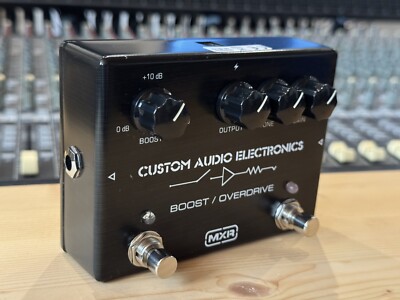 MXR MC402 Custom Audio Electronics Boost / Overdrive Guitar Pedal