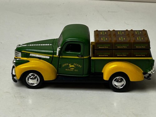 Gearbox 1/43 Scale 1941 Chevrolet Pickup Truck, John Deere Service - Picture 3 of 12