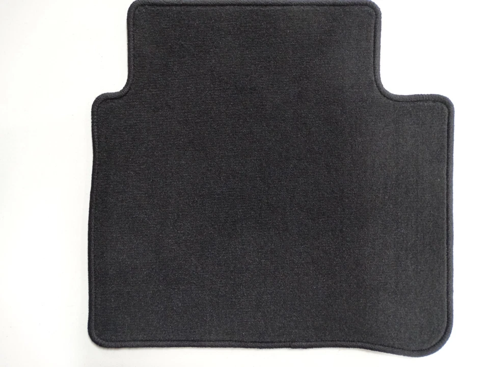 New OEM Black Floor Mats Nissan Maxima 2016-2023 T99E2-4RA1C 4 piece Genuine Set Foto 4 de 4
