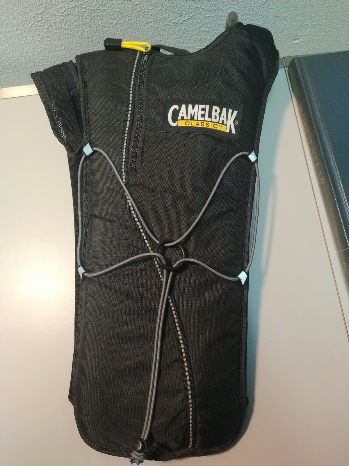 CamelBak Classic Hydration back Pack Black bladder 2L water 