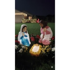 Blow Mold Nativity Scene Mary Joseph Baby Jesus Outdoor Christmas Decor Lighted