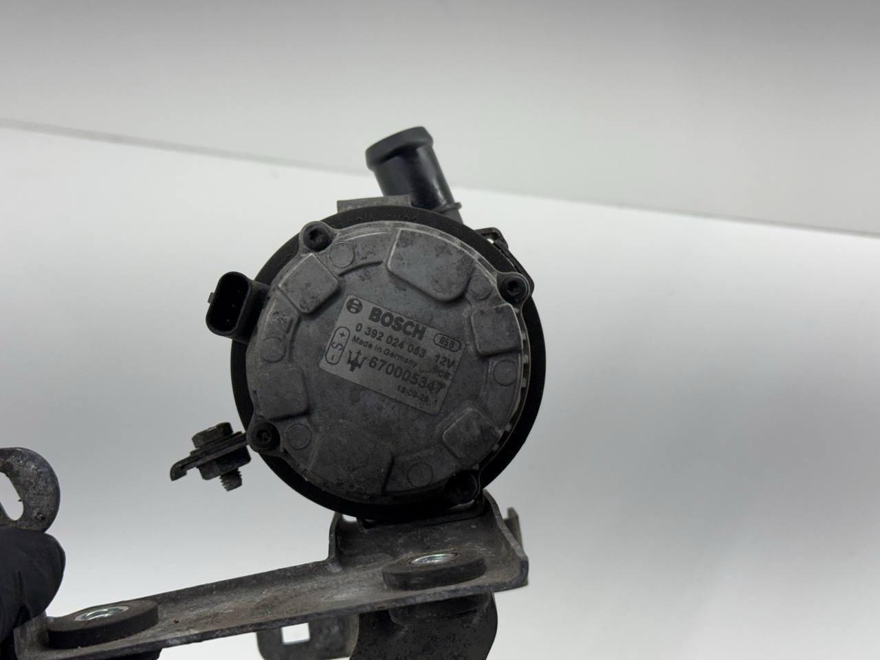 2017 - 2020 MASERATI LEVANTE 3.0L ENGINE COOLANT AUXILIARY WATER PUMP  430