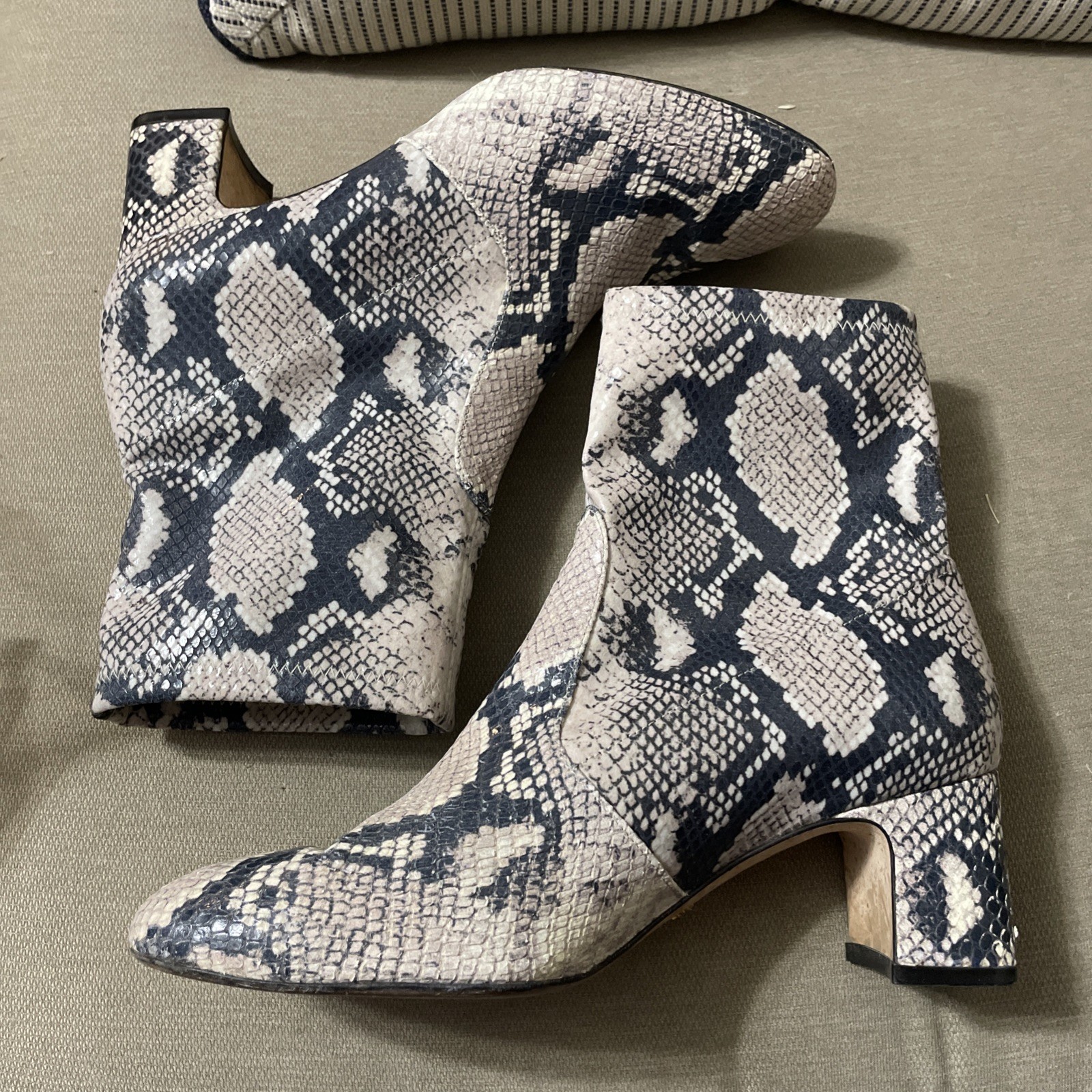 Stuart Weitzman Yuliana Python Leather Snake Prin… - image 3