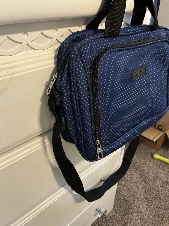 Bolso de lona/mensajero Chaps azul oscuro a lunares Foto 3 de 4