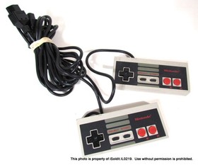 SISTEMA DE ENTRETENIMIENTO NINTENDO NES VINTAGE EN CAJA + Juego Wrath of the Black Manta