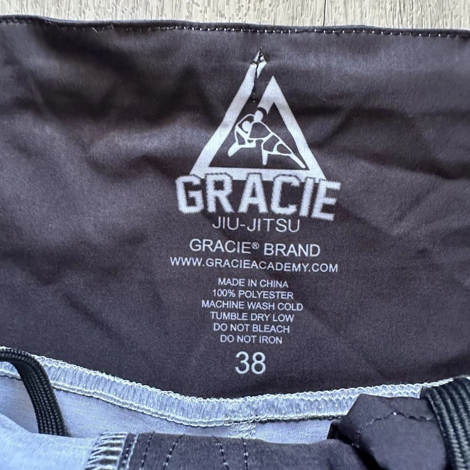Pantalones Cortos de Lucha Ultraligeros Gracie Jiu-Jitsu Para Hombre Talla 38 Negro Cordón UFC Foto 3 de 4