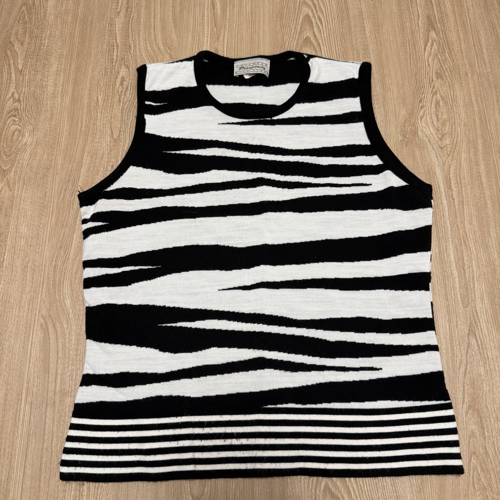Vintage y2k Black And White Zebra knitwear Prosperity Top Women’s Size Small