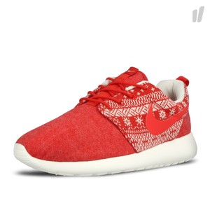 red nike roshe womens