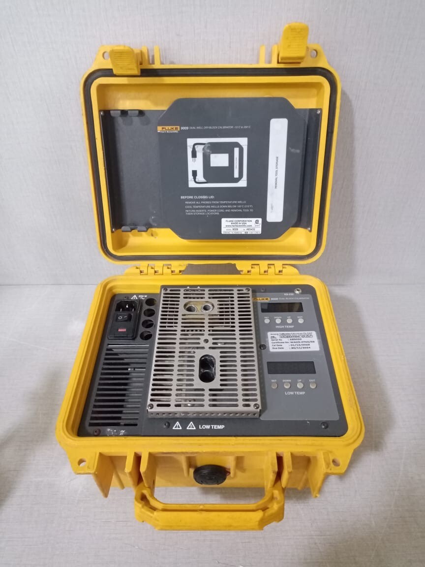 FLUKE hart scientific 9009 Dual-Well Dry-Block Calibrator 15