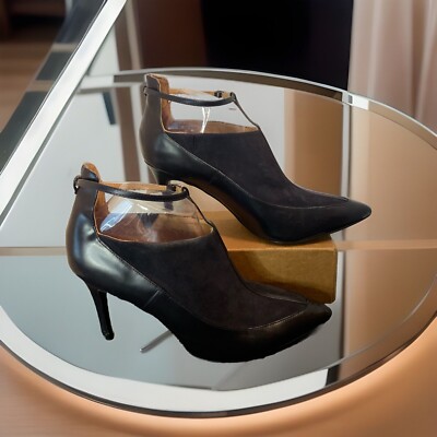 BANANA REPUBLIC Deirdre Pumps Heels Leather Womens Sz 9.5M Black/Navy Pointy Toe