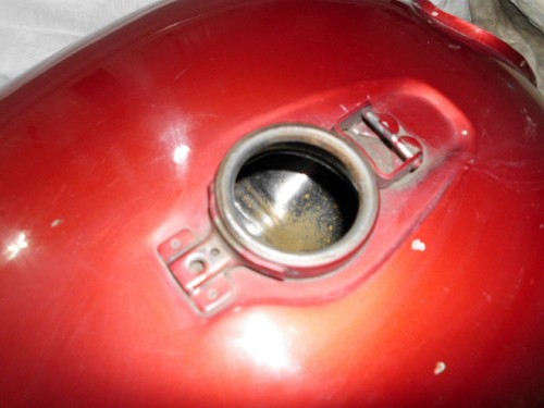 1980 Yamaha XS400 gas fuel tank straight clean inside - Picture 5 of 7