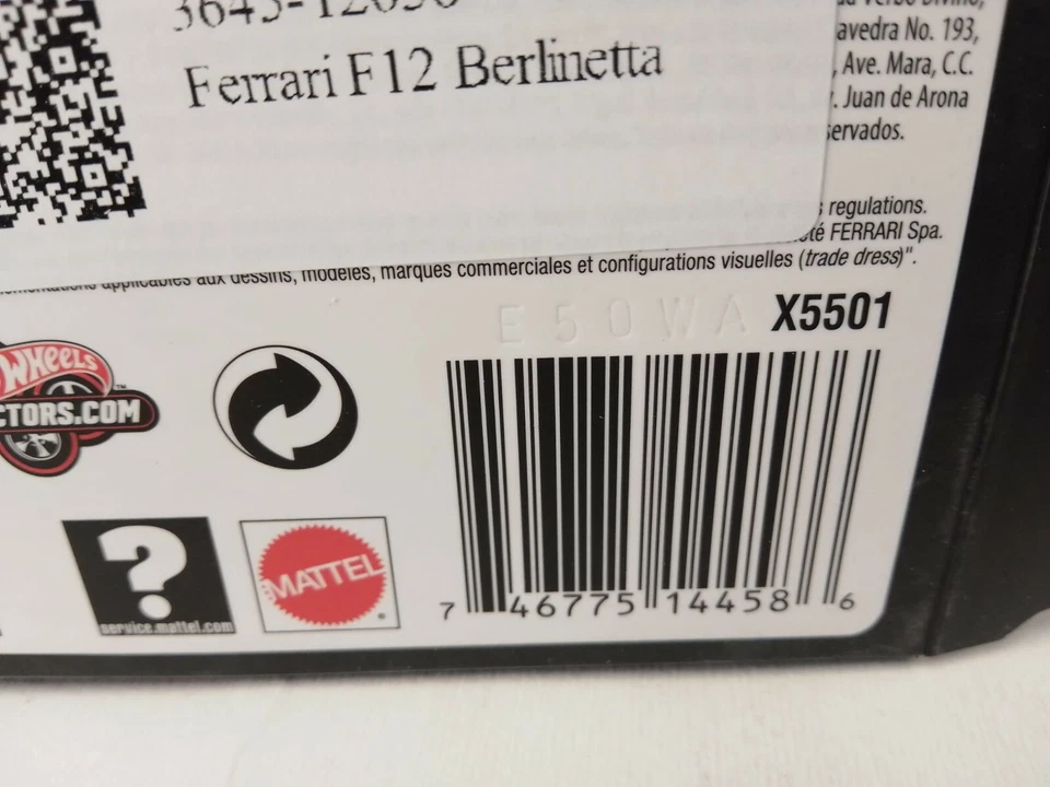 Hot Wheels Elite Ferrari F12 Berlinetta metallic blue 1/43 X5501 - Immagine 2 di 2