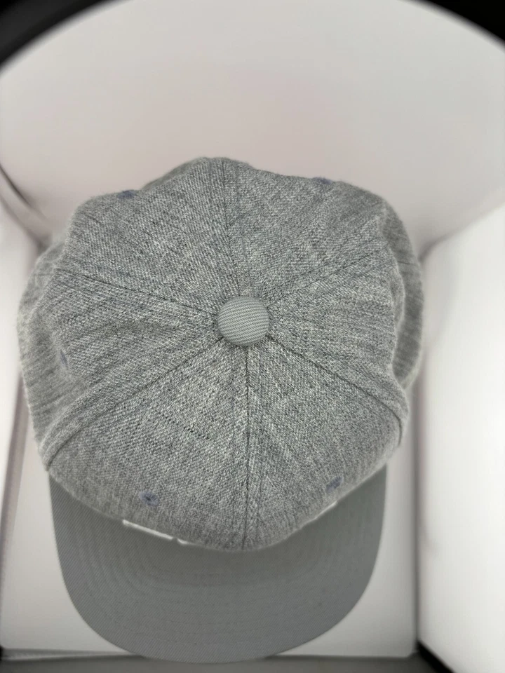 RVCA Gray Flat Bill Snap Back Hat Baseball Cap Wool Blend Hat Mid Fit - Image 2 of 4