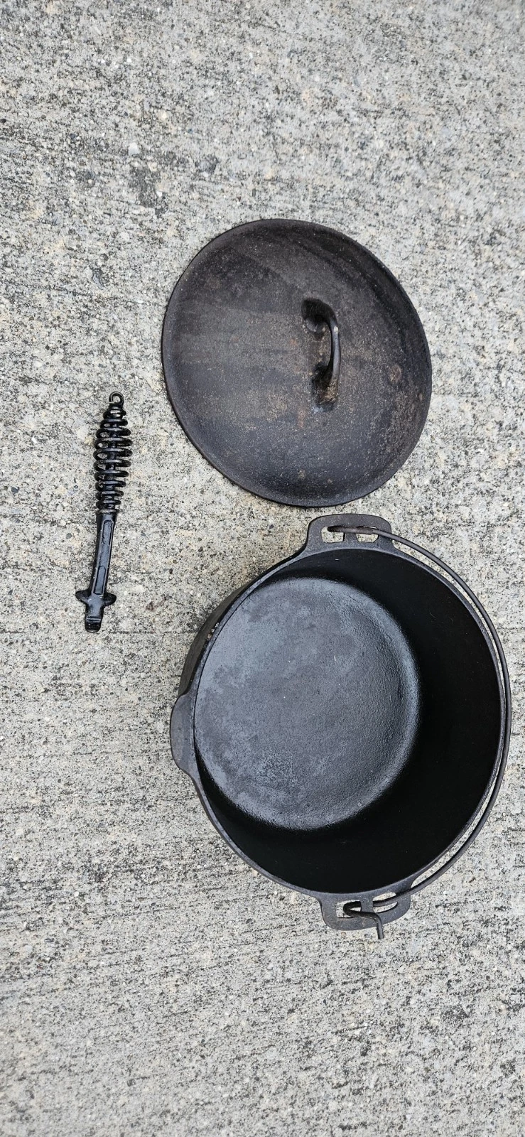 Wagner Ware 5Qt Dutch Oven Cast Iron Pot W/Lid,Lid Cover Lifter Vintage Made USA
Opens in a new wind