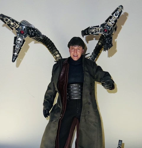 Figura coleccionable de lujo Hot Toys No Way Home - Doc Ock escala 1/6