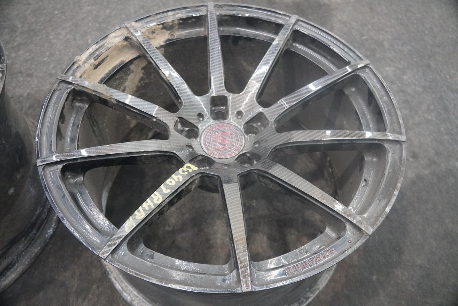 Set Front 20X9" Rear 20X12" Carbon Fiber Strasse Wheel Rim McLaren 650S *Note*