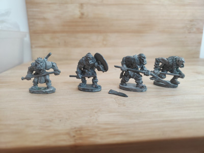 Grenadier Y Models Nick Lund 9002 Orks Hellebarde Battleset Metal Fantasy Damaged