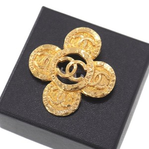 Authentic CHANEL CC Logos Clover Motif Used Pin Brooch Gold Plated 28 1231 Vintage #AH2 O