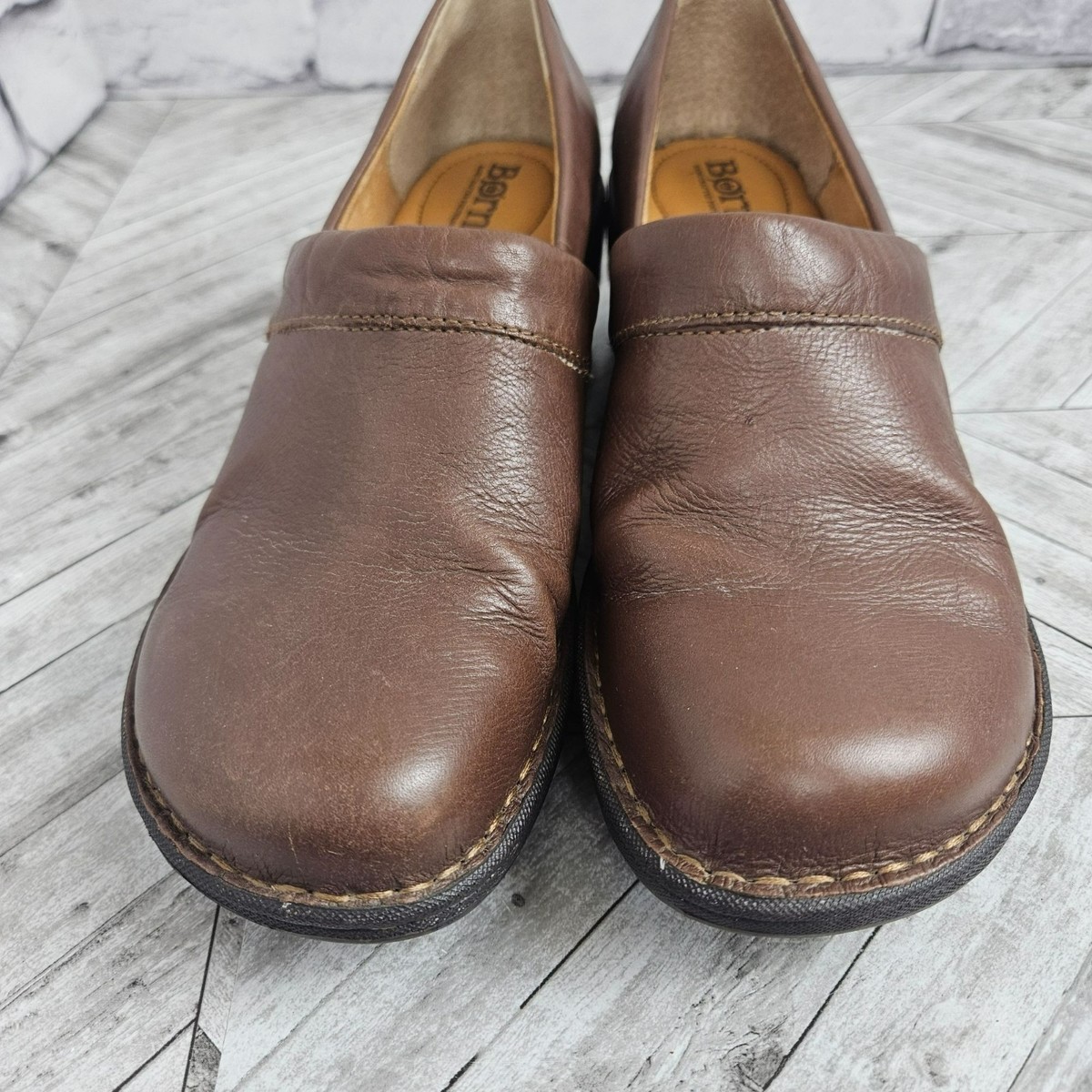 Born Brown Leather Clogs Slip‑On Comfort Shoes Handcrafted Style Born Brown Leather Clogs Shoes Womens 8.5 M Slip On Loafers  main image 3