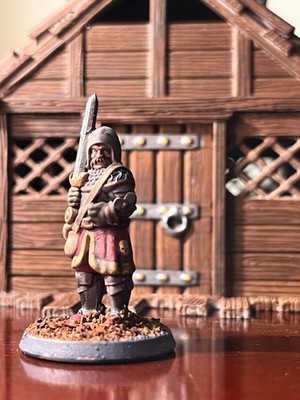 dnd miniatures painted, human male fighter with sword and armor, 28mm figure