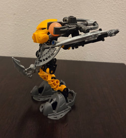 LEGO Bionicle DEKAR (set 8930) & MORAK (set 8932), 100% complete w/Booklets