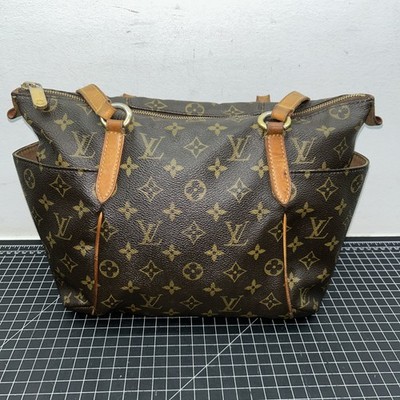 Louis Vuitton Monogram Totally MM Brown Tote Shoulder Bag