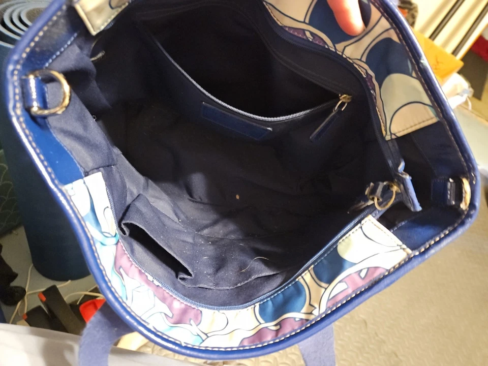 ПОДЛИННЫЙ ТРЕНЕР KYRA DAISY ШАРФ ПЕЧАТЬ СУМКА С КОРОТКИМИ РУЧКАМИ #17178 синий белый - Изображение 4 из 4