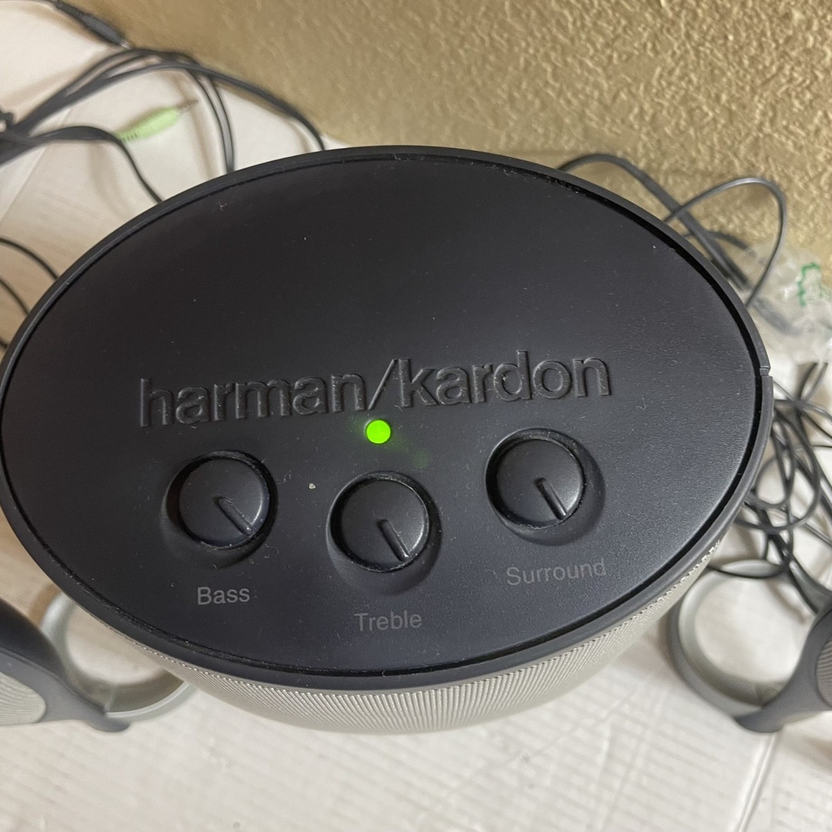 Harman Kardon HK 695 Black Speaker Subwoofer Speakers model HK695