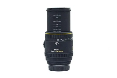 Sigma 70mm F2.8 DG Macro HSM – Nikon F – Makroobjektiv 1:1 – Guter Zustand - Bild 1 von 4