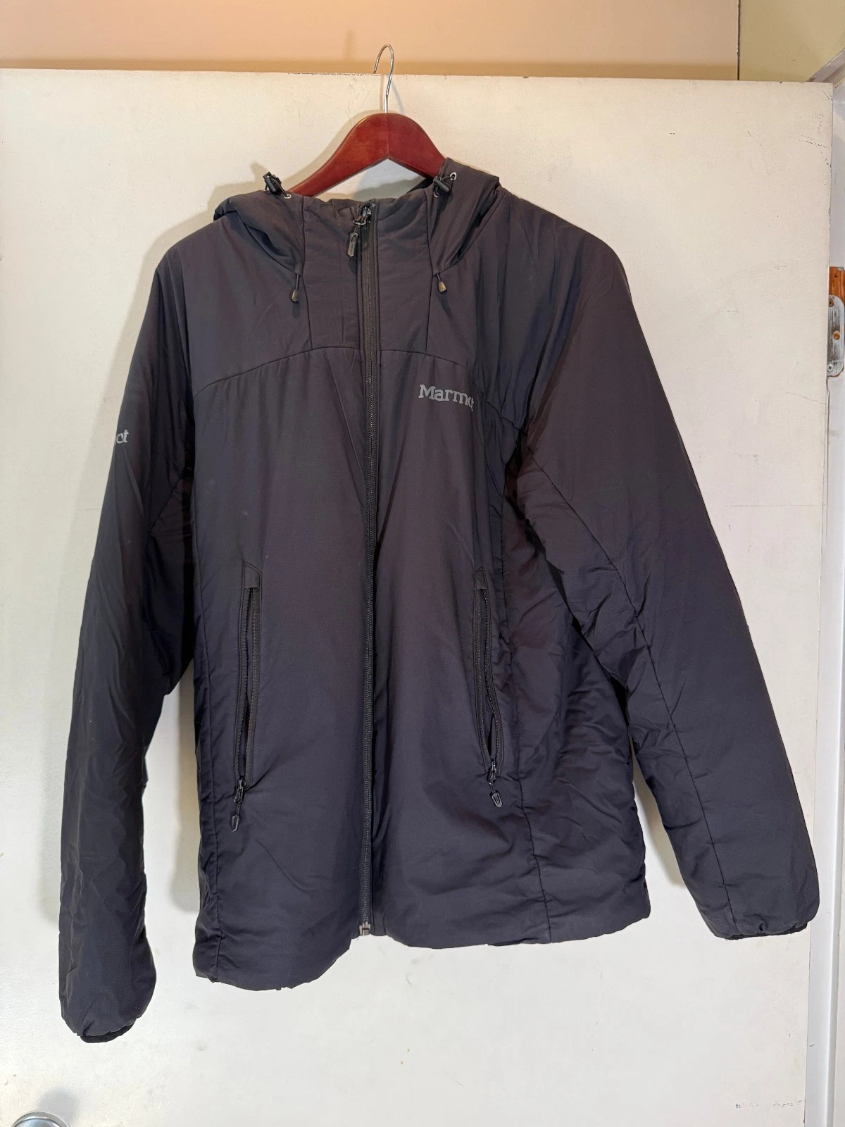 Marmot Men’s Novus Lightweight Breathable Insulated Hoodie Jacket Black Med