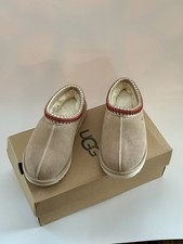 UGG Tasman II Women  s Slippers Size 6 Sand/Dark Cherry NIB Authentic