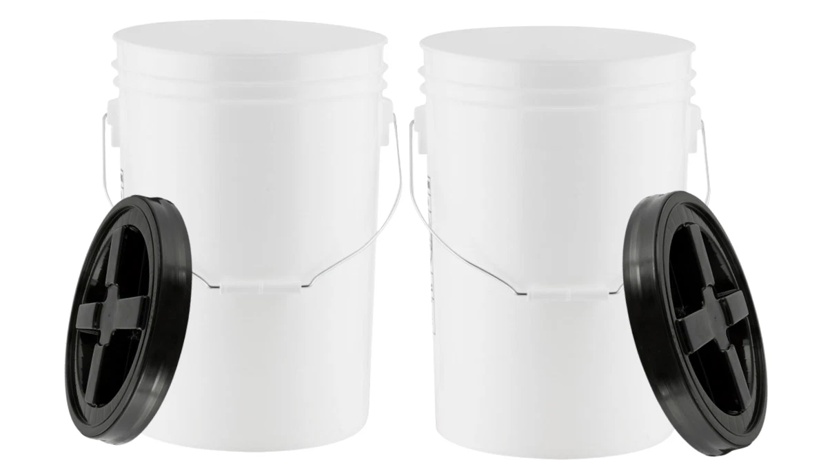 6 Gallon Food Grade BPA Free Buckets Pails with Screw on gasket lids (Pack of 2)