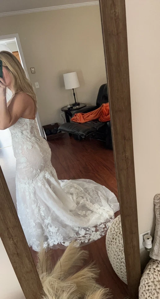 Wedding Dress - Image 3 of 3