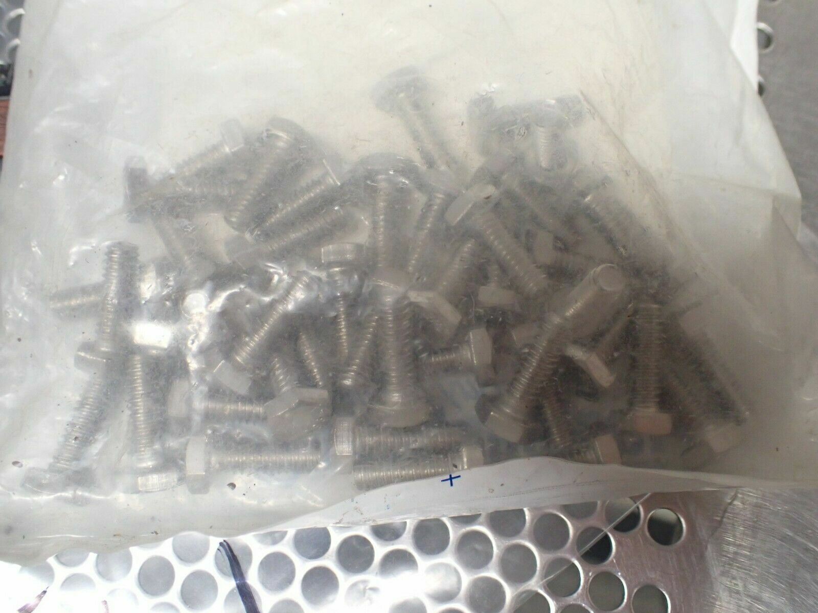 Fastenal 1170003 1/420 UNCX3/4 Hex Head Cap Screws New (One Bag of 44