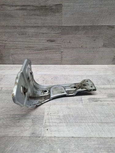 VW PASSAT Variant B7 365 Kotflügelhalter vorne rechts 3AA821142 1.20 34972421