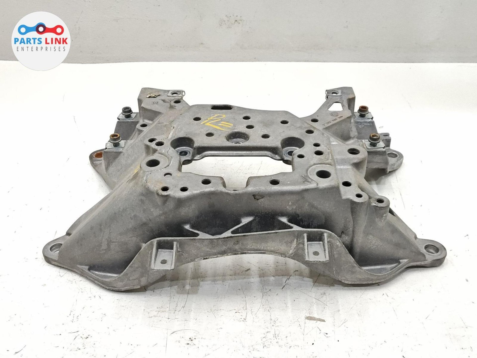 Bentley Bentayga Speed 2017-2020 Transmission mounting crossmember