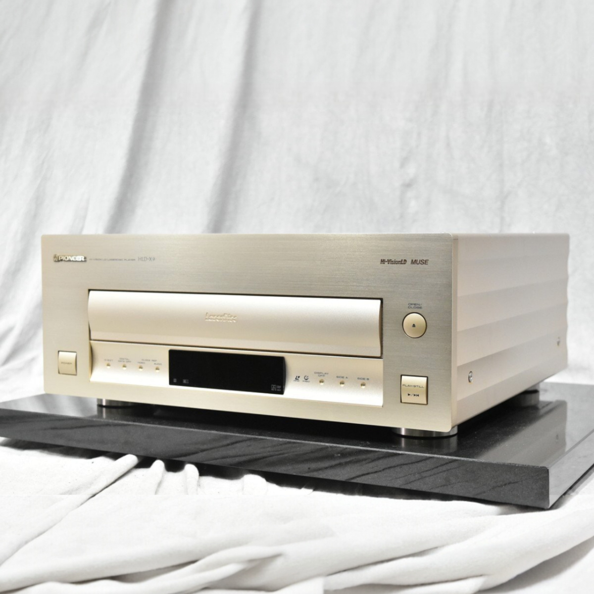 PIONEER HI-VISION LD HLD-X9 CDプレーヤー PIONEER HI-VISION LD HLD-X9 CDプレーヤー Pioneer HLD-X9 Hi-Vision