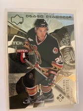 Ottawa senators Antoine Vermette 2003/04 triple diamond UD hockey rookie card. rookie card picture
