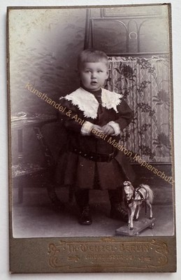 orig. CDV Foto Fotografie Bild Kind alt Mode um 1890 Berlin Wenzel