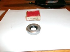 NATIONAL 450211 OIL SEAL~.75" X 1.624" X .437"~MADE IN USA !!