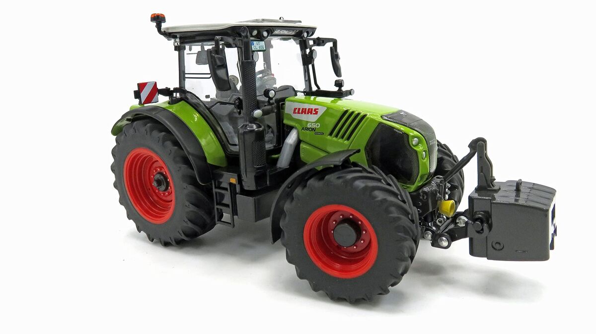 Wiking Claas Arion 650 St. V Tractor 1:32 Scale Model Wiking Claas Arion 650 St. V Tractor 1:32 Scale Model