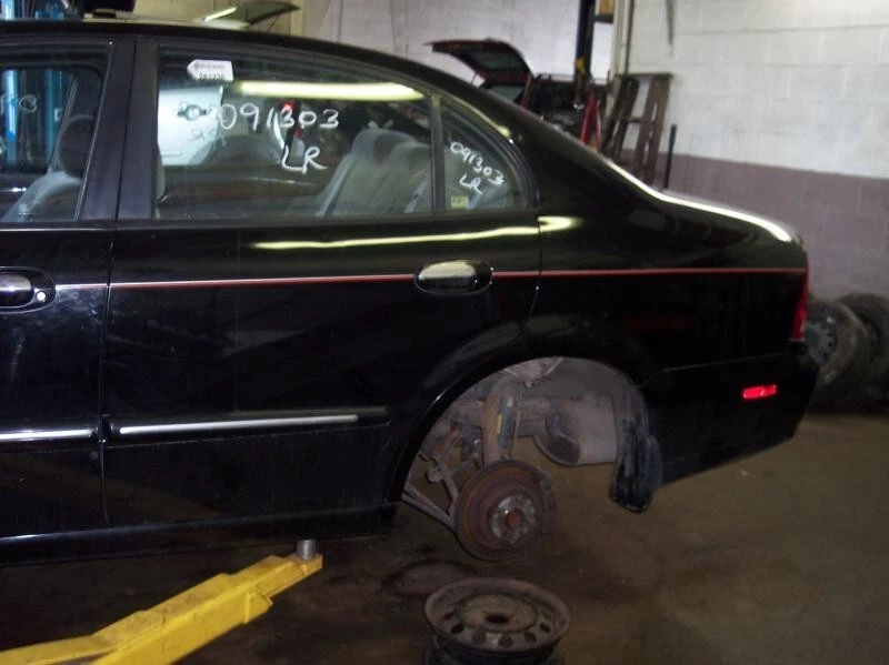 Bolsa de aire de volante usada se adapta a: 2004 Suzuki Verona volante grado A Foto 4 de 4